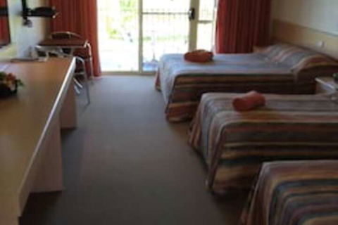 Tenterfield Golf Club Fairways Lodge - NT Tourism 4