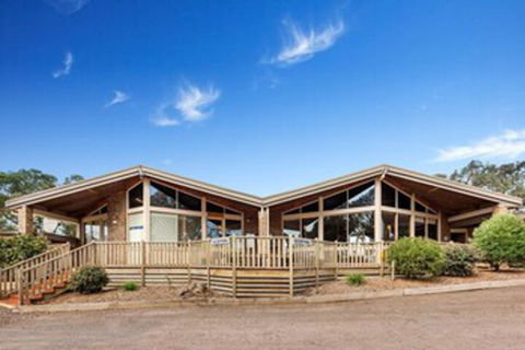 Bellbrae Country Club Surf Coast - NT Tourism 0