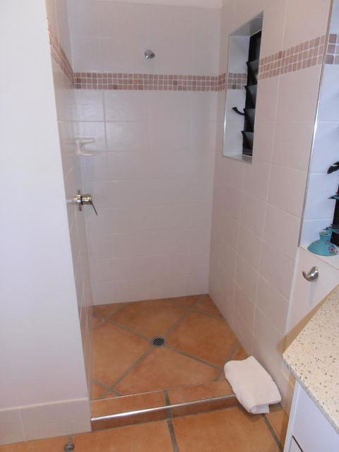 Floriana Villas - Accommodation NT 4