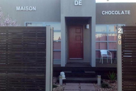 Maison De Chocolate - Accommodation NT 2