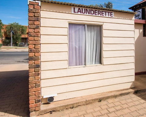 Daydream Motel And Apartments - Accommodation NT 0