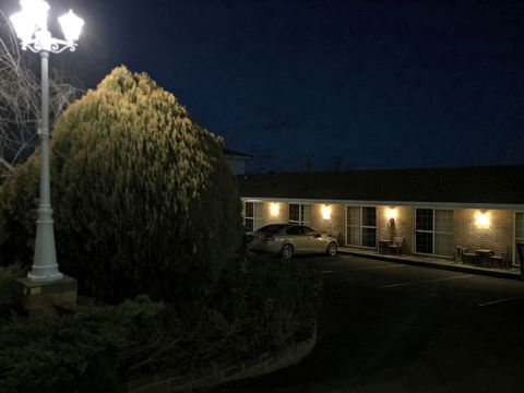 White Lanterns Motel - Accommodation NT 1