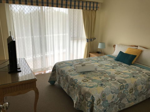 Fairways Golf & Beach Retreat - Accommodation NT 6