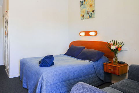 Rest Point Motor Inn - Accommodation NT 3