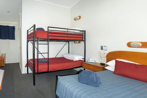 Rest Point Motor Inn - Accommodation NT 5