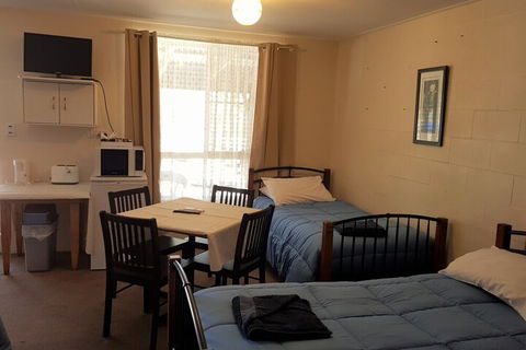 Murray Gardens Cottages & Motel - NT Tourism 3
