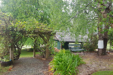 Glenbrook House And Cottage - Accommodation NT 2