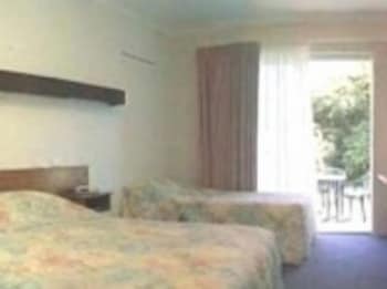 Corlette Palms Motor Inn - Accommodation NT 1