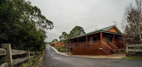 Driftwood Strahan Villas - NT Tourism 0