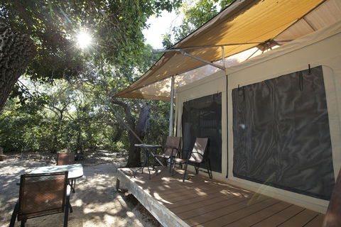 Cygnet Bay Pearls - Accommodation NT 2