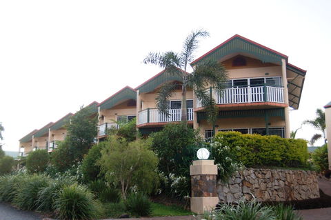 Tinaroo Lake Resort - Accommodation NT 1