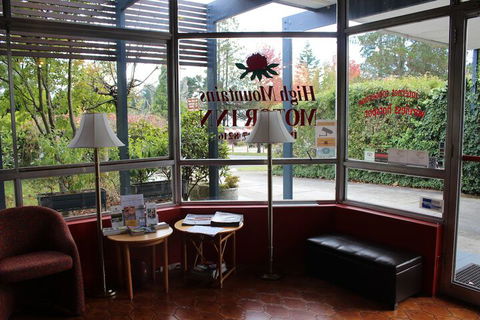 High Mountains Motor Inn - Accommodation NT 3