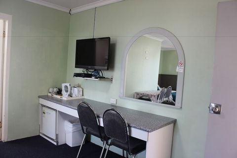 High Mountains Motor Inn - Accommodation NT 4