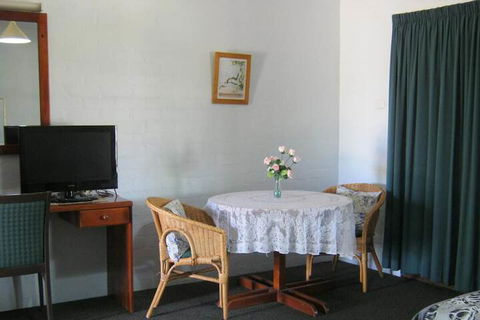 The Vineyard Motel - Accommodation NT 4