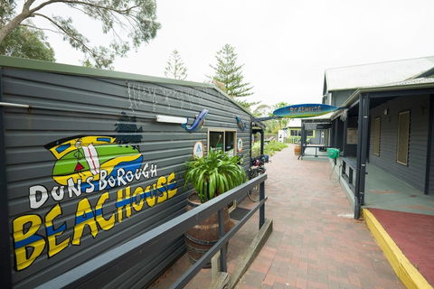 Dunsborough Beachouse YHA Hostel - NT Tourism 6