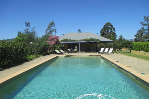 Tranquil Vale Vineyard & Cottages - Accommodation NT 5