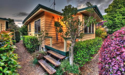 At Remingtons Private Cottages & Lodge - NT Tourism 1