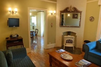 Leura Lady - Accommodation NT 1