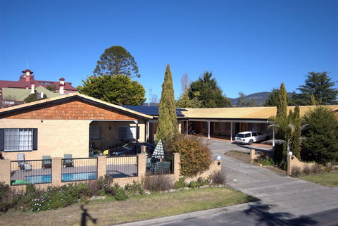 Settlers Motor Inn - Accommodation NT 2