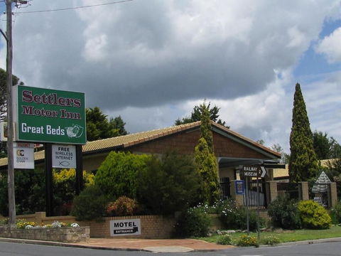 Settlers Motor Inn - Accommodation NT 3