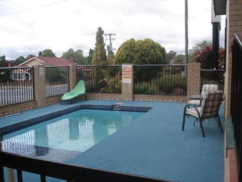 Settlers Motor Inn - Accommodation NT 6