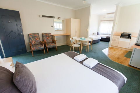 Jasmine Lodge Motel - Accommodation NT 3