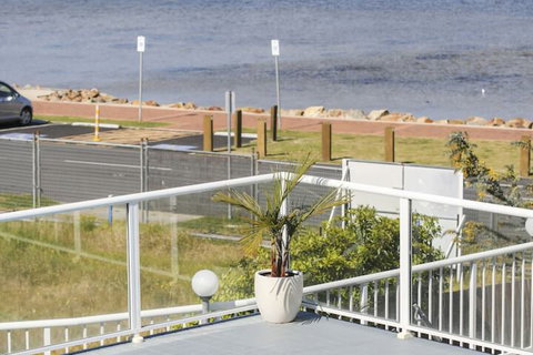 Crown Apartments - Accommodation NT 1