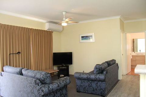 Gale Street Motel And Villas - NT Tourism 5
