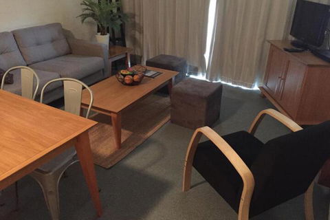 Kirwan Apartments 9 - Accommodation NT 3