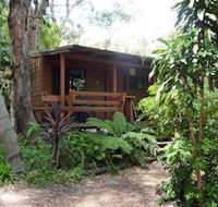 Samurai Beach Bungalows Port Stephens YHA - NT Tourism