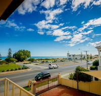Esplanade Apartments at West Beach - Accommodation NT