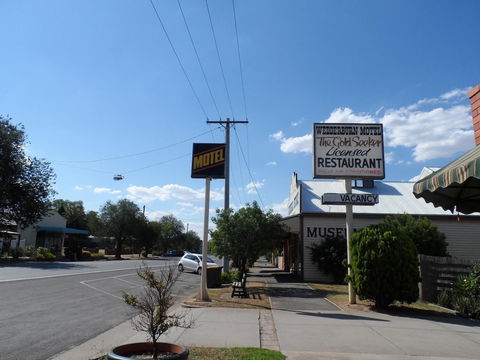 Wedderburn Goldseeker Motel - NT Tourism 0
