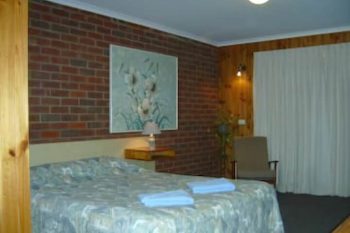 Tooleybuc ACT NT Tourism