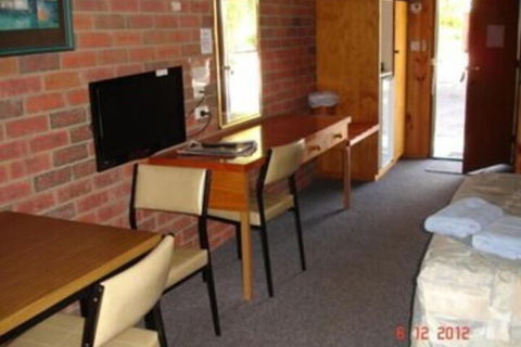 Tooleybuc Country Roads Motor Inn - NT Tourism 5