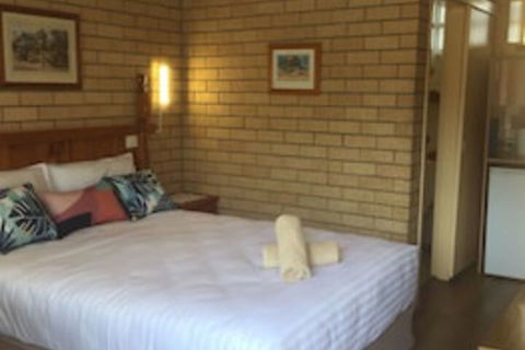 Lake Front Motel - Accommodation NT 0