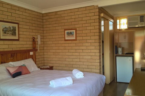 Lake Front Motel - Accommodation NT 4