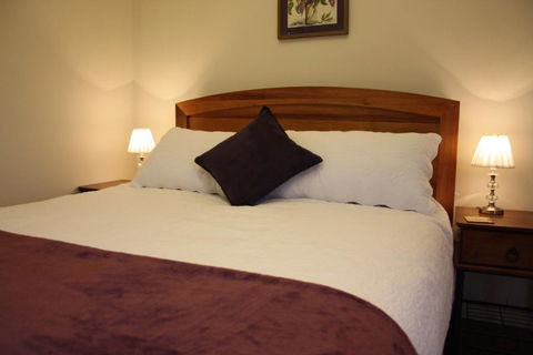 Grace Cottages - Accommodation NT 3