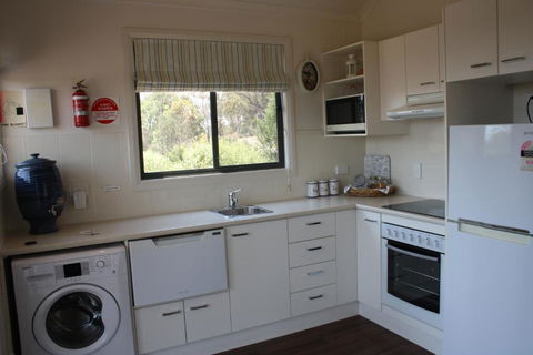 Grace Cottages - Accommodation NT 4