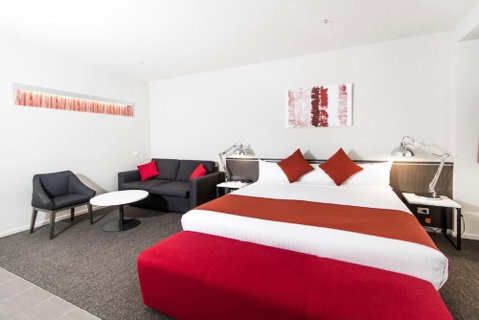 Abode Woden - Accommodation NT 4