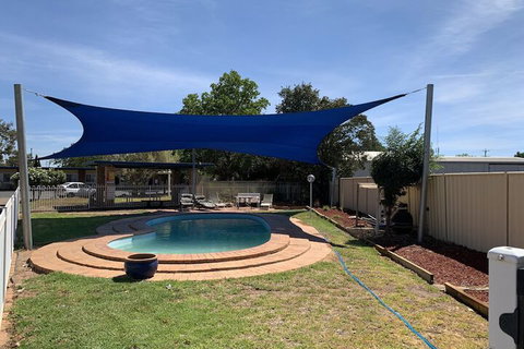 Orana Windmill Motel - Accommodation NT 1