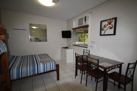 Seaforth Holiday Units - Accommodation NT 6
