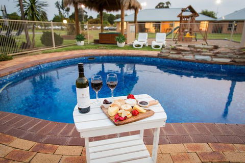 Howlong Golf Resort - NT Tourism 2