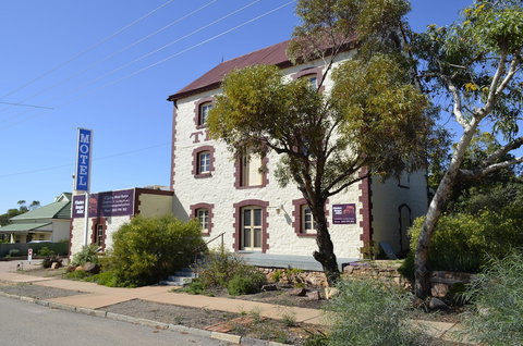Flinders Ranges Motel - Accommodation NT 5