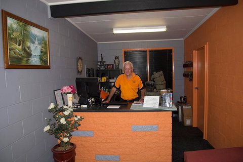 Artesian Motor Inn - Accommodation NT 5