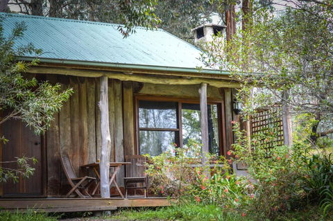 Ghost Hill Road Retreat - NT Tourism 4