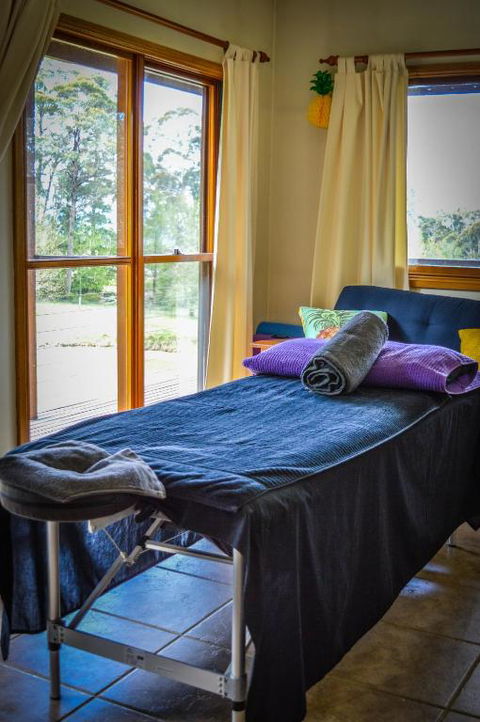 Ghost Hill Road Retreat - NT Tourism 3