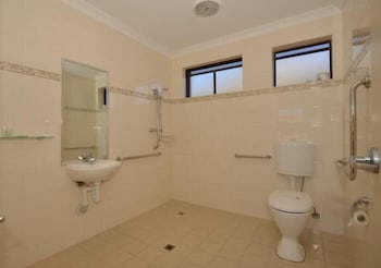 The Tower Hotel Kalgoorlie - Accommodation NT 2