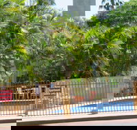 Emerald Gardens Motel  Apartments - Accommodation NT