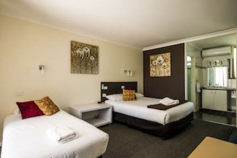 Plainsman Motel - Accommodation NT 0
