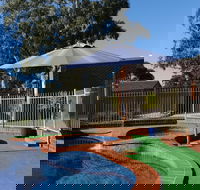 Golden Reef Motor Inn - NT Tourism